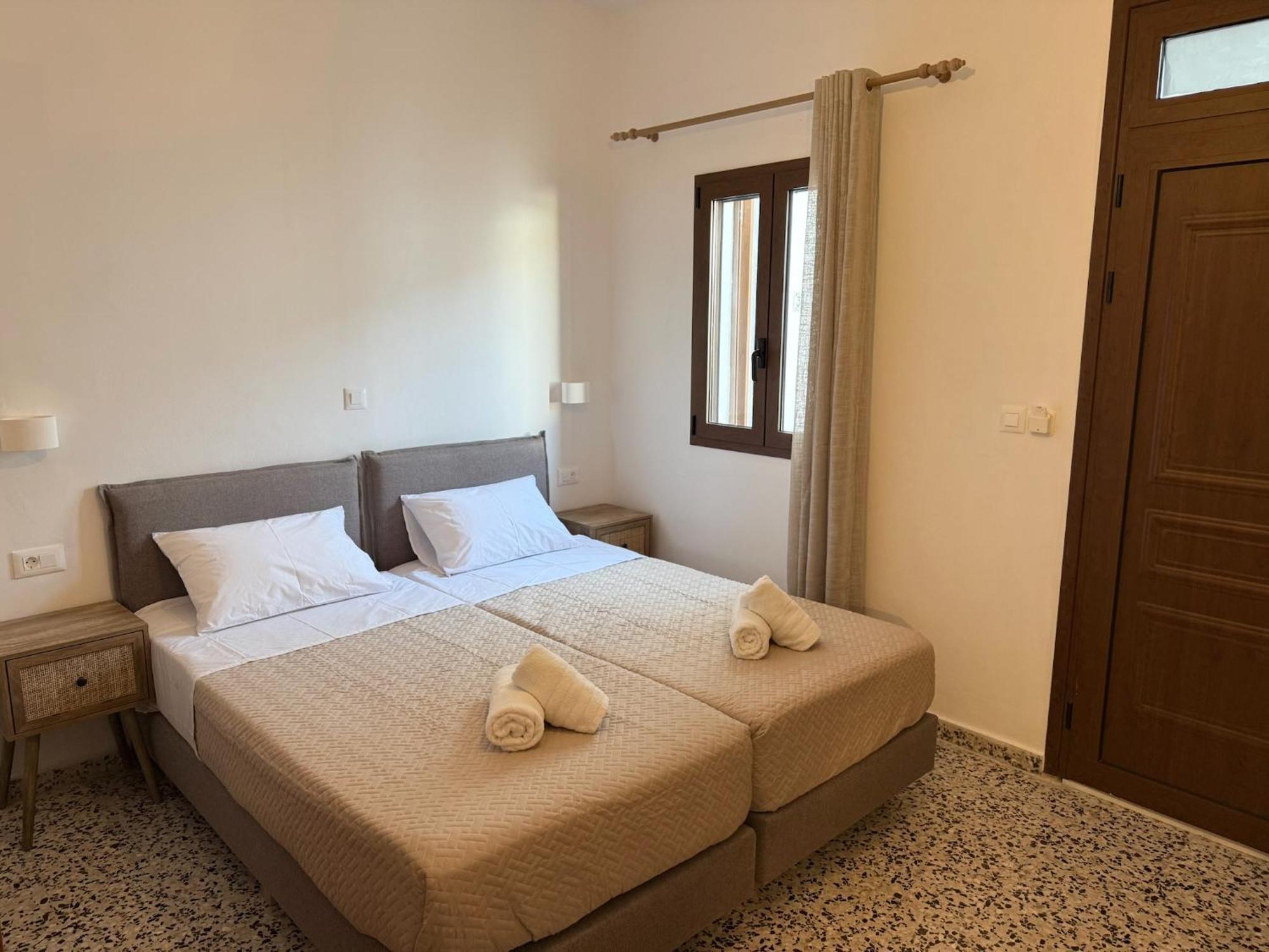 Sarris Studios & Apartments Lindos  Bagian luar foto