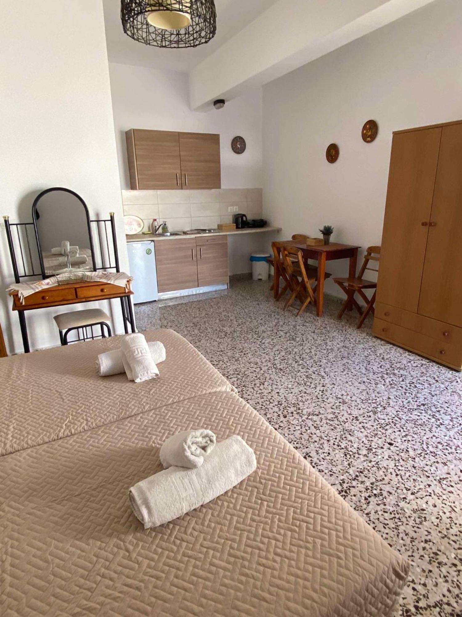 Sarris Studios & Apartments Lindos  Bagian luar foto