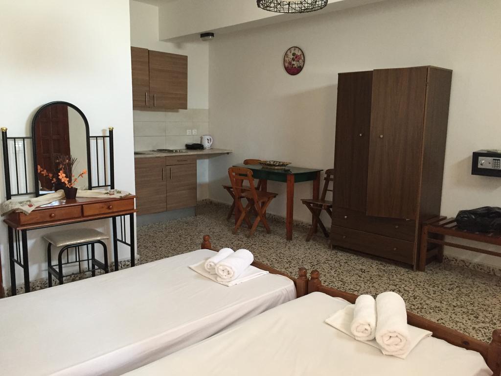 Sarris Studios & Apartments Lindos  Bagian luar foto