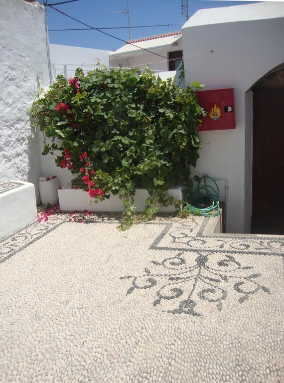 Sarris Studios & Apartments Lindos  Bagian luar foto
