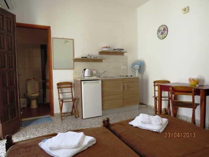 Sarris Studios & Apartments Lindos  Bagian luar foto